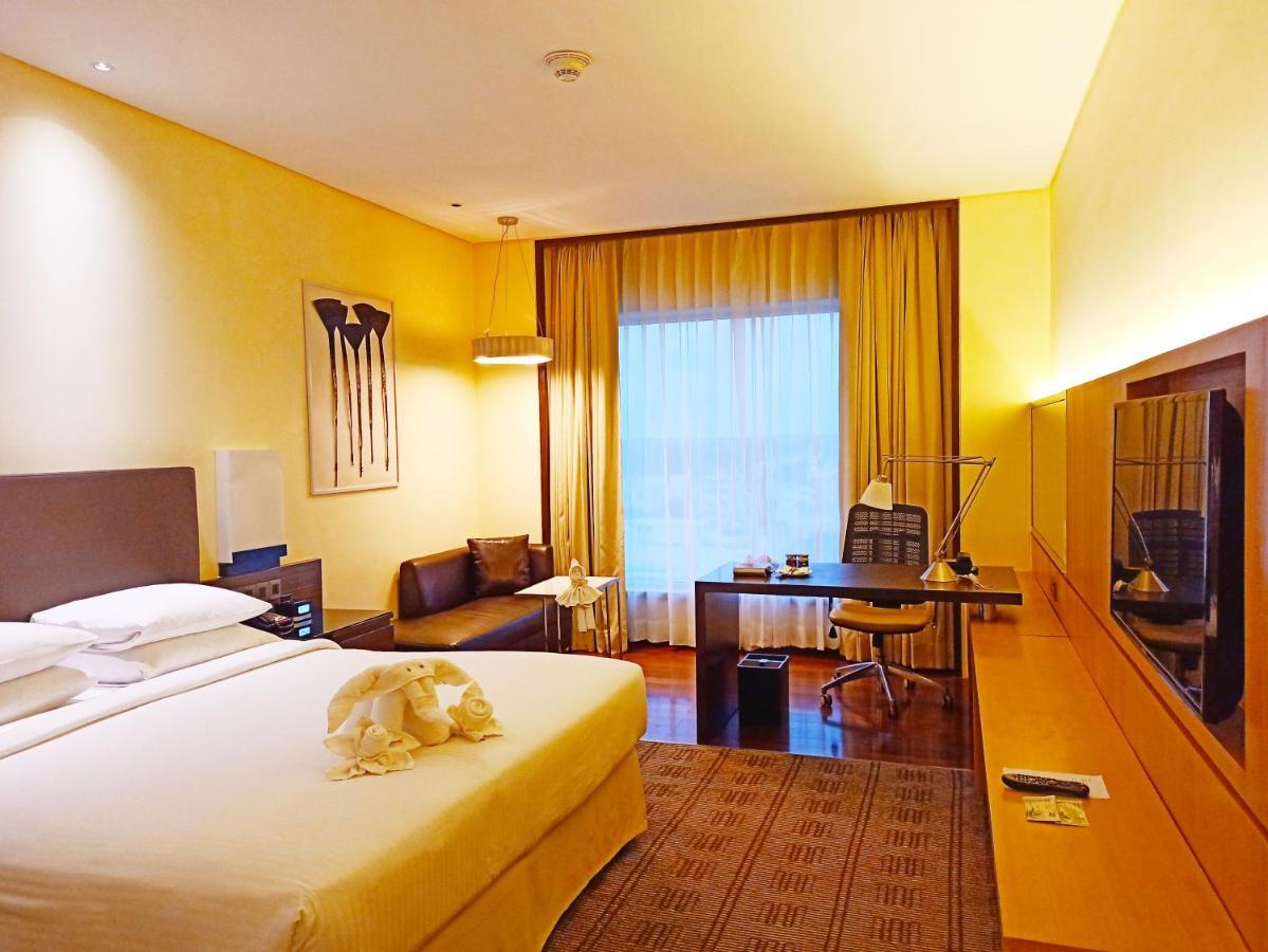 Courtyard By Marriott Bilaspur Exteriör bild