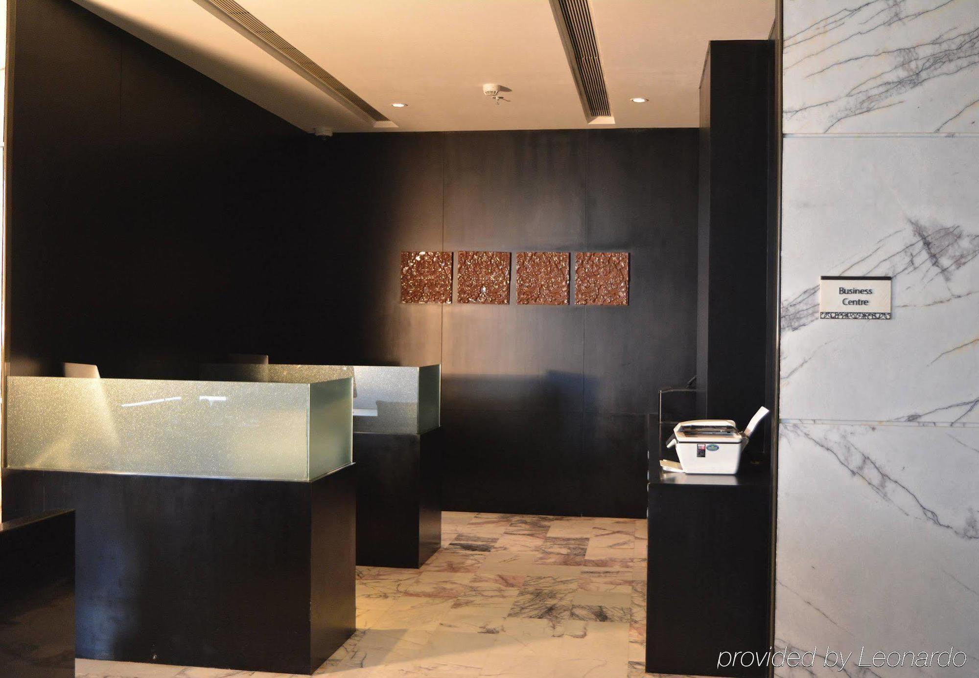 Courtyard By Marriott Bilaspur Exteriör bild